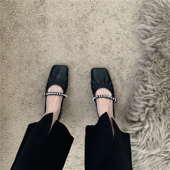 Pearl decorated square toe ballet flat - Picture 4 of 4